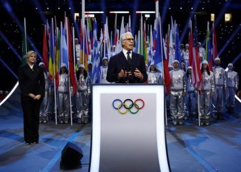 Olimpiadi Milano Cortina, profondo rosso: deficit da 310 milioni di euro: basta soldi buttati al cesso con