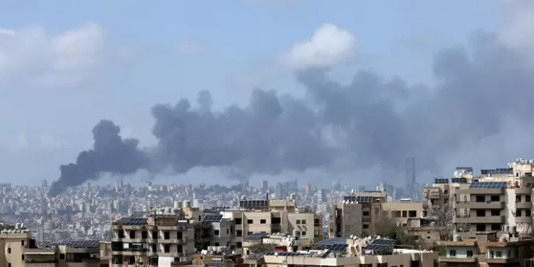 Media, nuovi raid del regime israeliano nel sud del Libano, almeno 11 morti