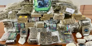 In casa nascondevano 11 chili di droga, due arresti a Cagliari