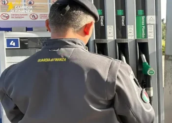 Oristano, controlli sui distributori di carburanti: riscontrate irregolarità nel 30% dei casi