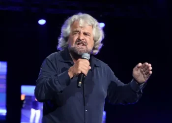 Grillo rivendica nome e simbolo del Movimento 5 Stelle, al via un’azione legale