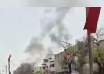 Teheran, ‘giovani formino catene umane attorno a centrali elettriche’