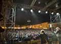 A Sant’Antioco in migliaia da tutta la Sardegna: grandi numero per il concerto de Le Vibrazioni