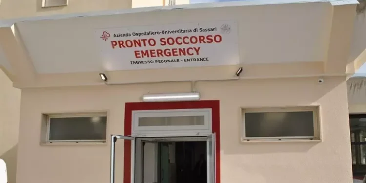 Bimbo di 3 anni caduto dal balcone a Sassari, è fuori pericolo