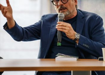 Pino Rinaldi fa sold out a Cagliari per il suo spettacolo sul mostro di Firenze