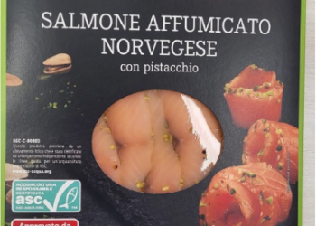 Lidl, richiamato salmone affumicato con pistacchio: rischio Listeria