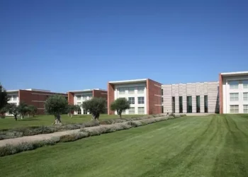 Il 30 aprile chiude Tiscali News, 12 giornalisti a casa