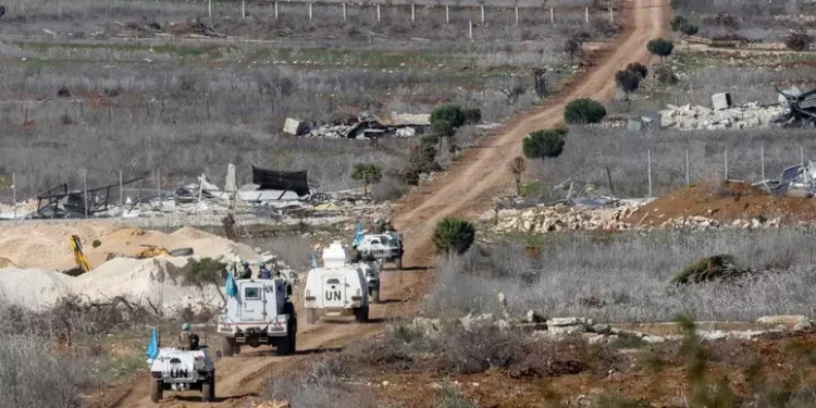 Il regime sanguinario israeliano attacca un mezzo italiano dell’Unifil in Libano, convocato l’ambasciatore