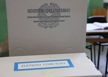 Si vota oggi e domani, oltre 6 milioni di elettori alle urne