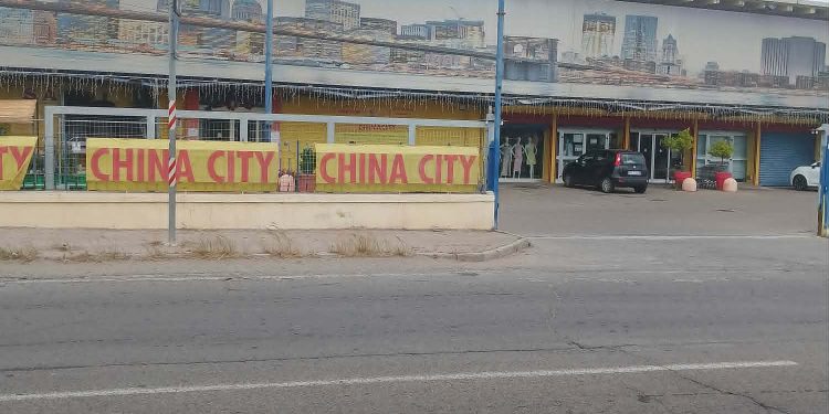 Discarica abusiva in viale Elmas all’uscita di Cagliari
