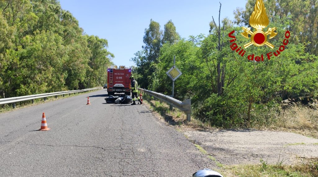 Grave incidente a Palmas Arborea, scontro tra auto e moto: un ferito