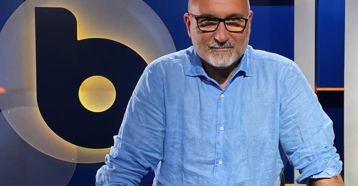 Claudio Messora annuncia la chiusura di Byoblu