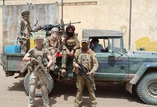 Mali, offensiva dei terroristi tagliagole amici dei francesi