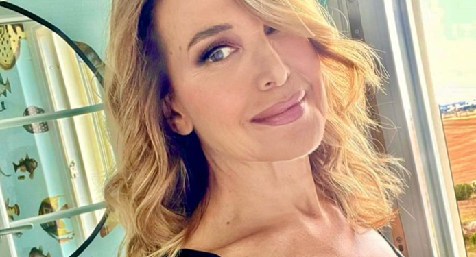 Barbara D’Urso, l’affondo contro Mediaset: “Trattata come una traditrice, ora la verità in tribunale”