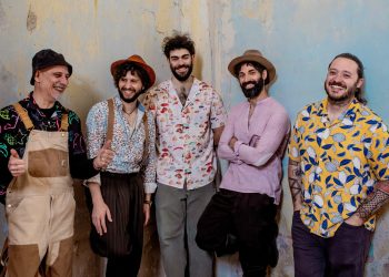 Il viaggio dei CarroBestiame tra folk e pop nel nuovo album “Nel tempo in cui le cose erano fatte per durare”