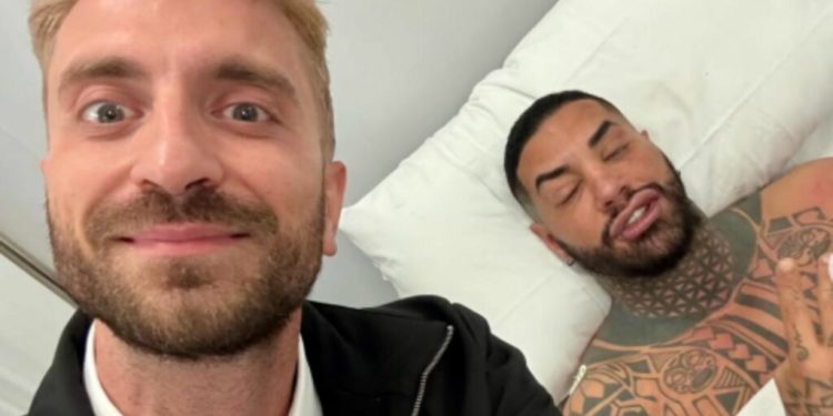 Francesco Chiofalo e il primo tatuaggio “istantaneo” in Italia: 8 ore sotto anestesia