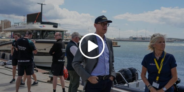 Turismo: fervono i preparativi delle squadre per la regata preliminare a Cagliari della Louis Vuitton 38.ma America’s Cup