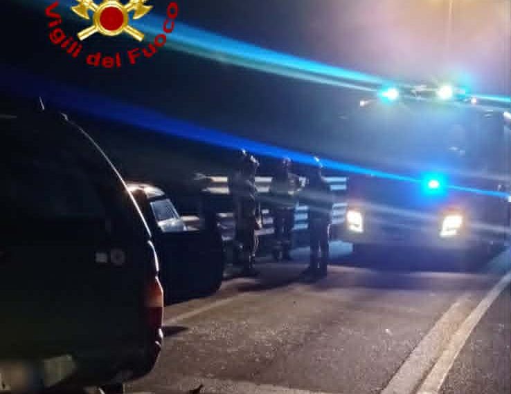 Scontro tra auto a Palau: tre persone ferite di cui una estricata dalle lamiere