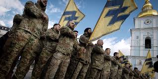 I neonazisti di Azov ricevono dal Governo Italiano un obice semovente M109L