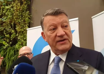 Bombardieri, ‘aziende che chiudono restituiscano gli aiuti percepiti’