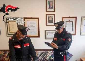 Spacciavano tra i distributori automatici di bevande, 1 arresto e 4 denunce