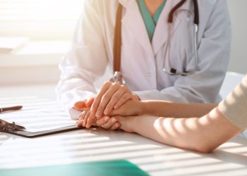 Fibromialgia, dalla Regione Sardegna nuove linee di indirizzo per l’indennità regionale (IRF) fino a 800 euro di contributo per spese sanitarie e socio assistenziali