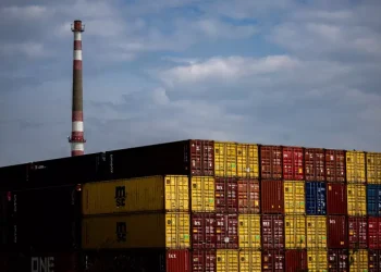 Istat, a marzo export +4,1% su mese, import +4,8%