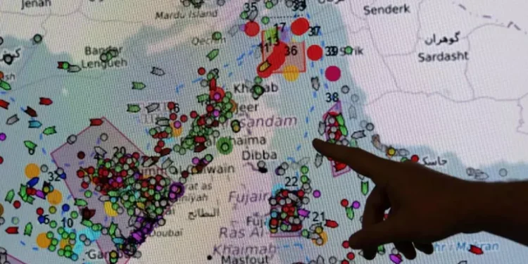 Trump lancia l’operazione Project Freedom per sbloccare le navi a Hormuz: Iran pronto a reagire