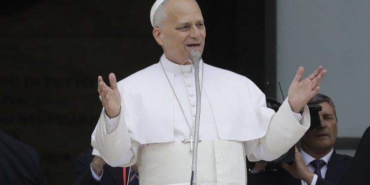 ‘Magnifica Humanitas’, la prima enciclica di Leone XIV chiede di «disarmare l’IA» e «promuovere la dignità»