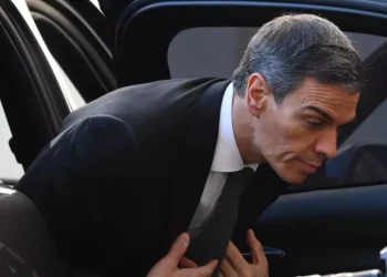 Spagna, la Guardia Civil nella sede centrale del Partito Socialista a Madrid