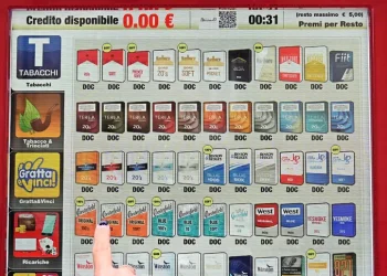 Da oggi sigarette e sigari più cari, scatta un nuovo aumento