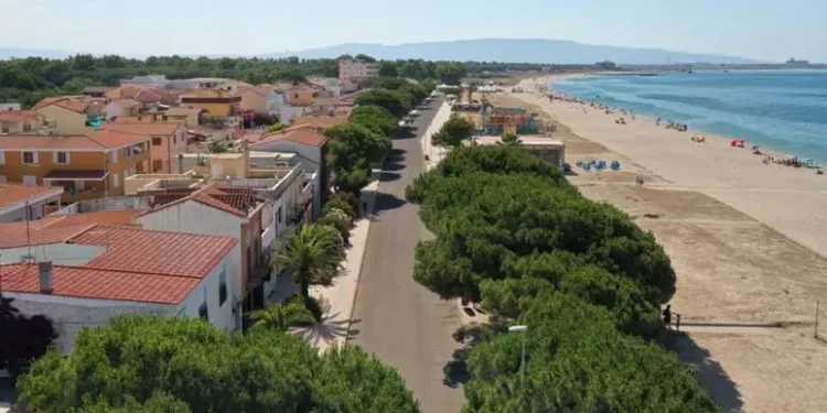 Molesta sette donne nella pineta di Torre Grande, arrestato 20enne