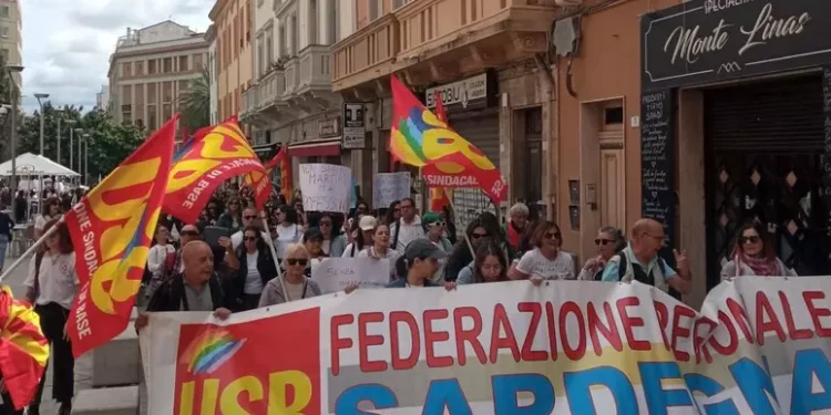 Protesta Usb a Cagliari, in corteo fino al Consiglio regionale