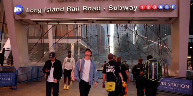 Sei persone accoltellate alla Penn Station di New York