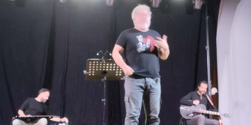 Andrea Pennacchi ha portato a Capoterra la sua Odissea: lunghi applausi al Parco Urbano