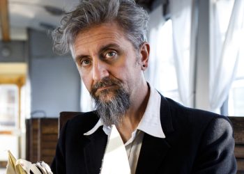 Barbagia in Blu apre il sipario con Ascanio Celestini: a Fonni arriva “Radio Clandestina”