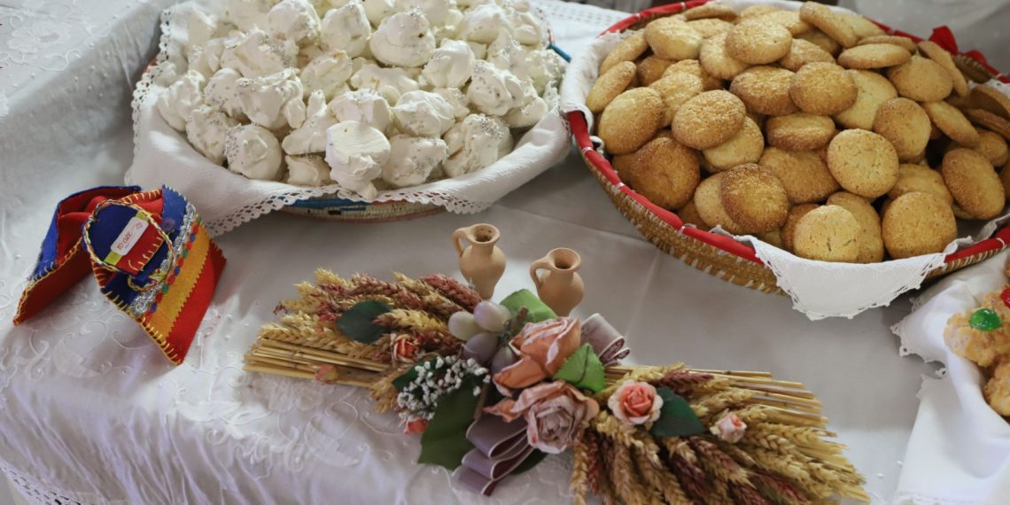 Weekend a Villanova Monteleone con “Le mani in pasta e le dita nel miele”