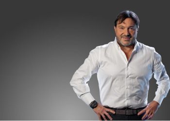 Sigfrido Ranucci in Sardegna con “Diario di un trapezista”: doppio appuntamento ad Alghero e Porto Rotondo