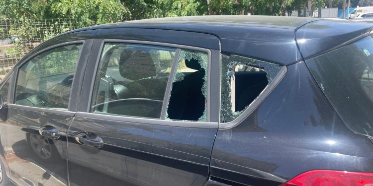 Cagliari, la Fials denuncia: “Ospedali come la Striscia di Gaza, devastata auto di un lavoratore nei parcheggi”