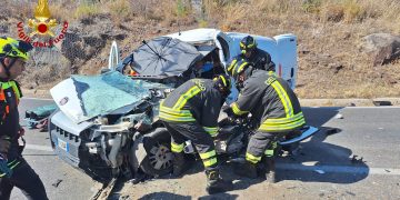 Scontro tra due autocarri a Orosei: persone ferite gravemente