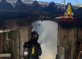 Paura a Quartu, abitazione in fiamme: intervento dei Vigili del Fuoco