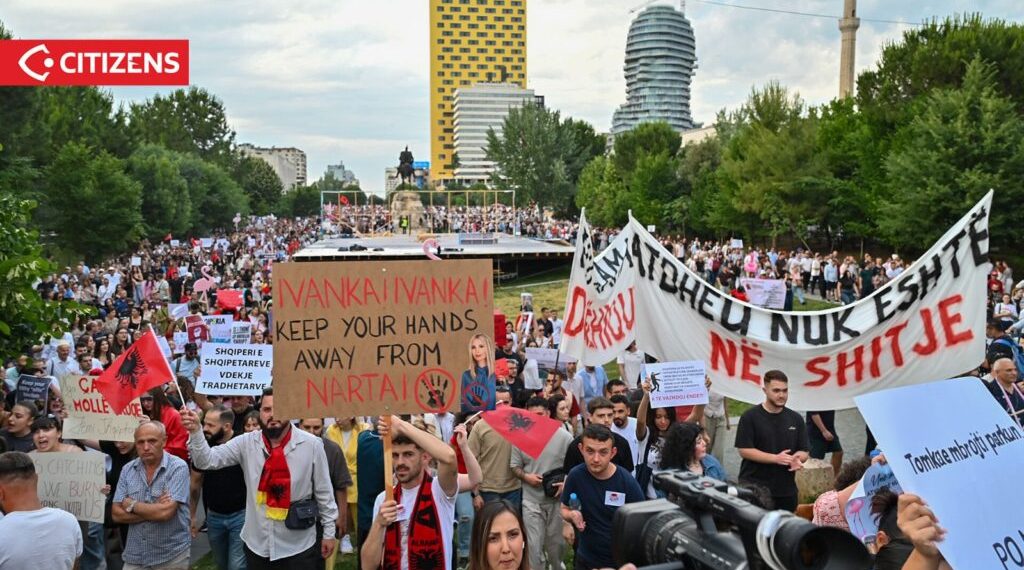 In Albania continua “la rivoluzione dei fenicotteri” contro il resort di Kushner-Trump