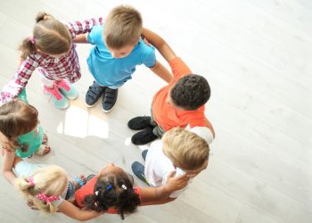 Nidi gratis, la Giunta approva le nuove linee guida. L’assessora Portas: “Più efficienza, trasparenza e sostegno alle famiglie”