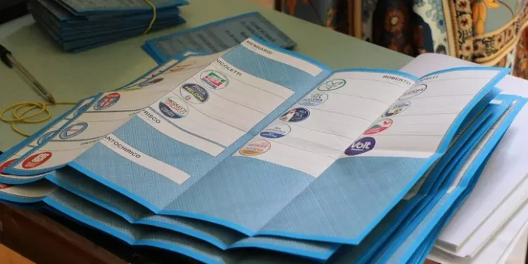 Comunali: alle 23 affluenza cresce al primo turno in Sardegna 46,45% contro 44,20%