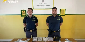 Sbarca dalla nave con 6 kg di cocaina, corriere arrestato a Porto Torres
