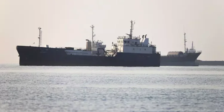 Usa bombardano i depositi di missili e droni Iran