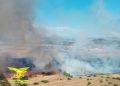 Vasto incendio a Guspini, in azione due elicotteri