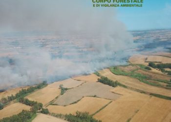Vastissimo incendio a Serramanna, evacuate alcune persone: un disperso