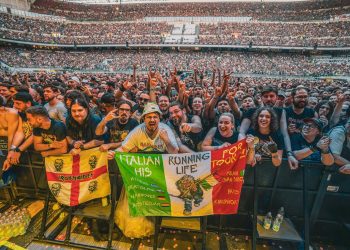 Milano si inchina agli Iron Maiden, a San Siro fiamme e fuoco per la storia dell’heavy metal