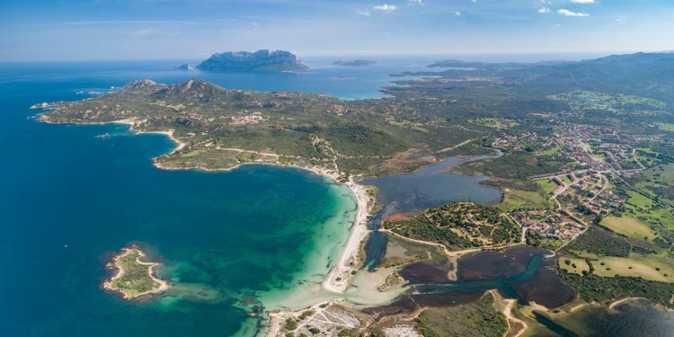 Ambiente: erosione costiera, 7 milioni e 175 mila euro per la riqualificazione ambientale